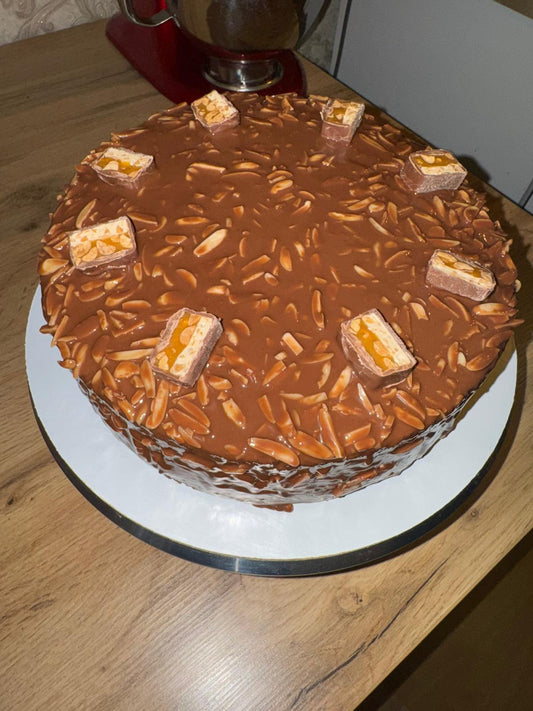Snickers Torte (hausgemachtes Karamell)