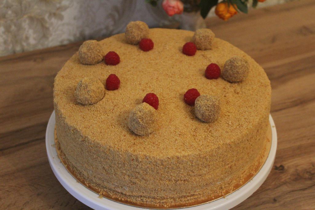 Honigkuchen "Medovik"